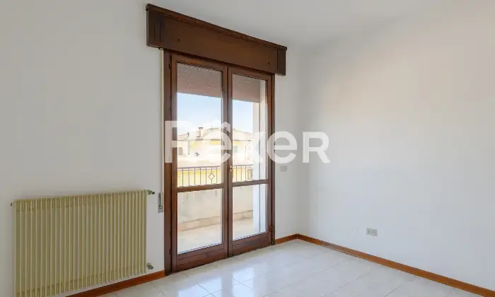 Rexer-Torri-di-Quartesolo-Appartamento-composto-da-soggiorno-con-angolo-cottura-due-camere-da-letto-bagno-e-ampio-poggiolo-Altro