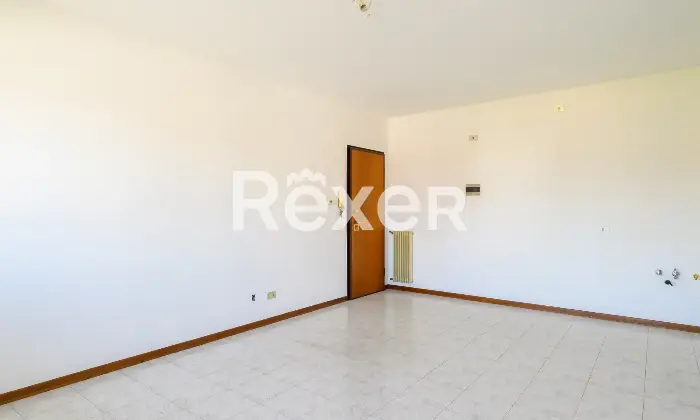 Rexer-Torri-di-Quartesolo-Appartamento-composto-da-soggiorno-con-angolo-cottura-due-camere-da-letto-bagno-e-ampio-poggiolo-Altro