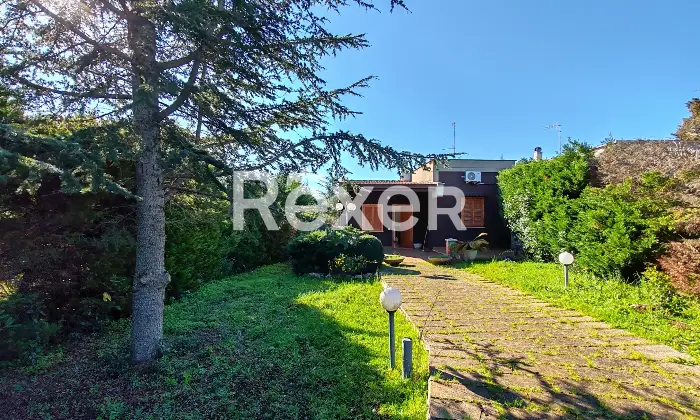 Rexer-Cassano-delle-Murge-Villetta-a-schiera-con-ampio-giardino-nel-Villaggio-Quadrifoglio-Altro