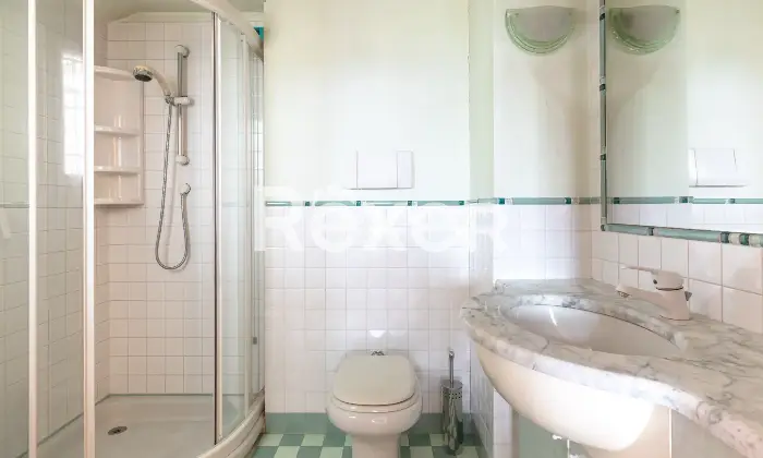Rexer-Vascon-Porzione-di-villa-bifamiliare-con-ampio-giardino-privato-Altro