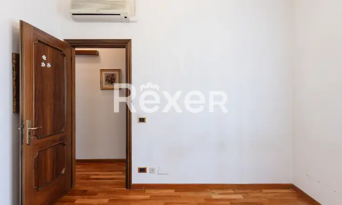 Rexer-Vascon-Porzione-di-villa-bifamiliare-con-ampio-giardino-privato-Altro