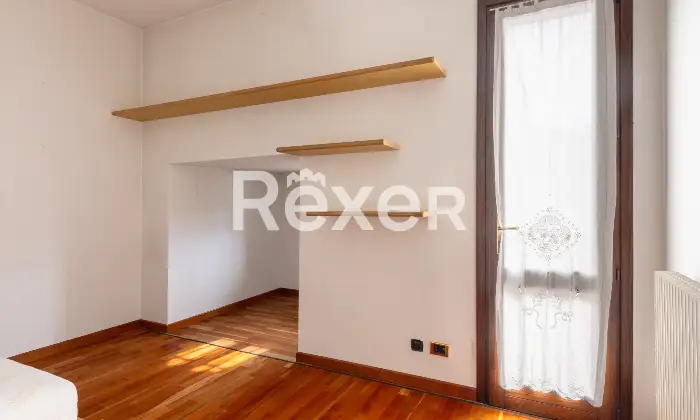 Rexer-Vascon-Porzione-di-villa-bifamiliare-con-ampio-giardino-privato-Altro