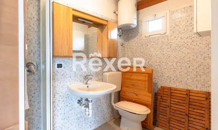 Rexer-Vascon-Porzione-di-villa-bifamiliare-con-ampio-giardino-privato-Altro