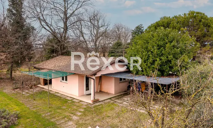 Rexer-Vascon-Porzione-di-villa-bifamiliare-con-ampio-giardino-privato-Altro