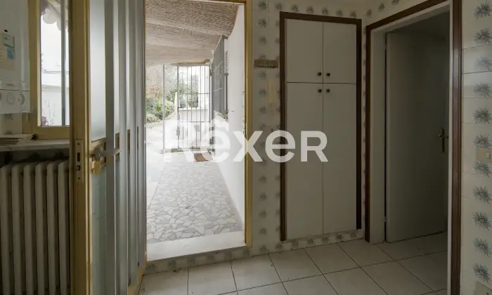 Rexer-Cervia-Palazzina-residenziale-composta-da-n-appartamenti-indipendenti-e-garage-Altro