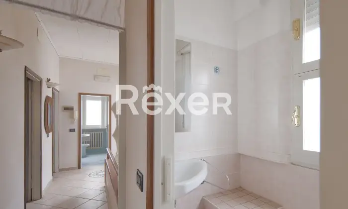 Rexer-Cervia-Palazzina-residenziale-composta-da-n-appartamenti-indipendenti-e-garage-Bagno