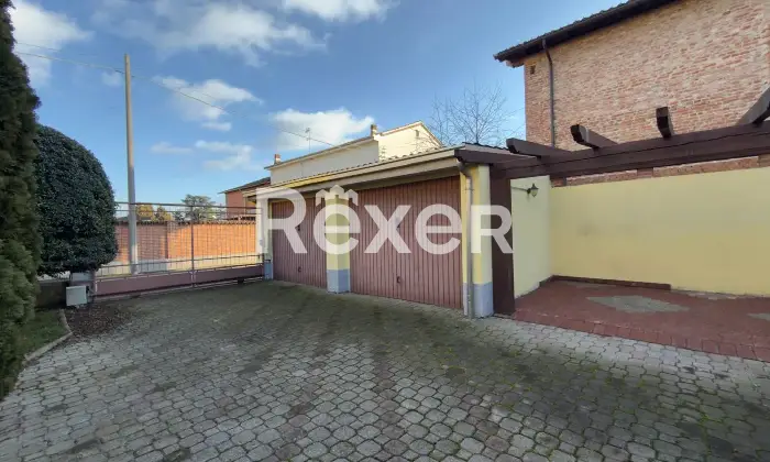 Rexer-Alessandria-Casa-indipendente-completamente-ristrutturata-con-box-e-cortile-Altro