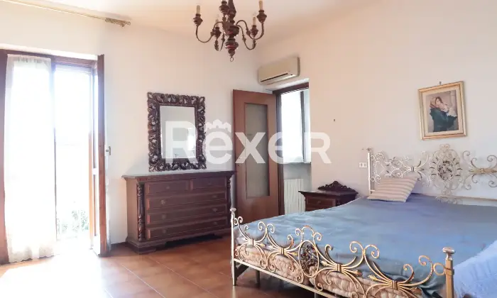 Rexer-Pavia-Terratetto-con-giardino-e-box-auto-Altro