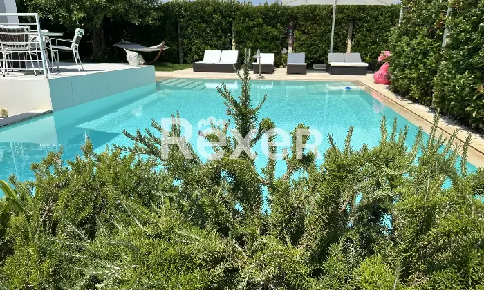 Rexer-Otranto-Villa-in-vendita-in-Via-Rita-Levi-Montalcini-Otranto-Piscina