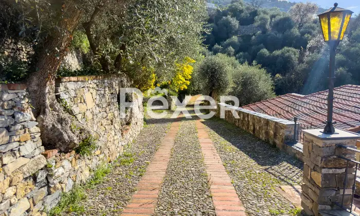 Rexer-Diano-San-Pietro-Trilocale-con-posto-auto-in-tipico-mulino-ligure-Altro