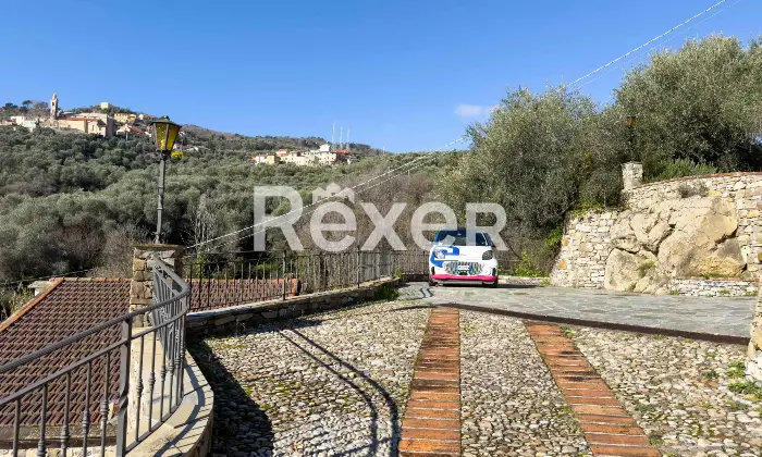 Rexer-Diano-San-Pietro-Trilocale-con-posto-auto-in-tipico-mulino-ligure-Altro