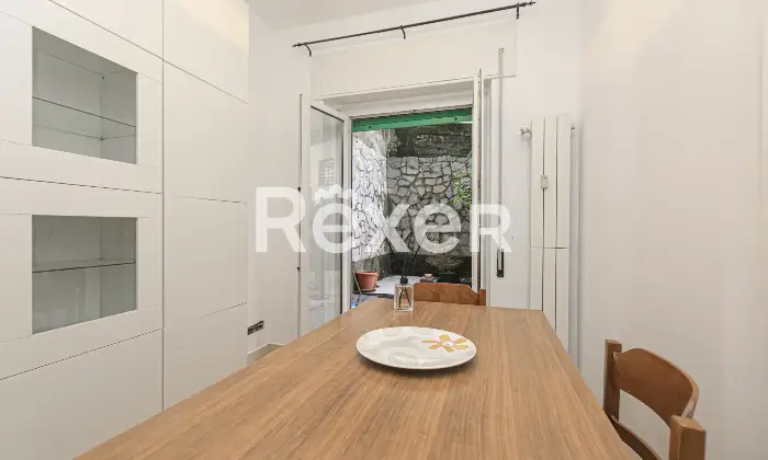 Rexer-Genova-Luminoso-appartamento-con-spazio-esterno-Altro
