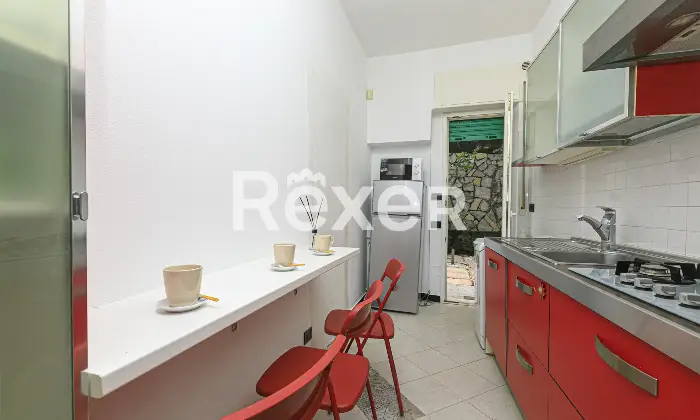 Rexer-Genova-Luminoso-appartamento-con-spazio-esterno-Altro