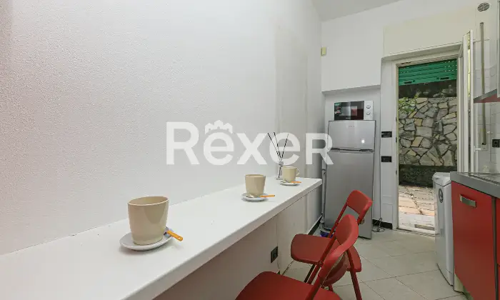 Rexer-Genova-Luminoso-appartamento-con-spazio-esterno-Altro