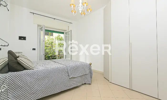 Rexer-Genova-Luminoso-appartamento-con-spazio-esterno-Altro