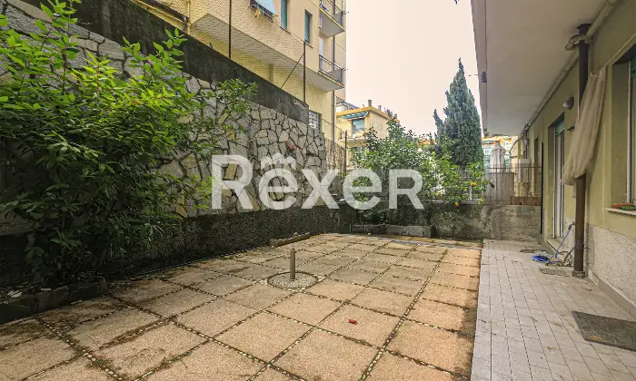 Rexer-Genova-Luminoso-appartamento-con-spazio-esterno-Altro