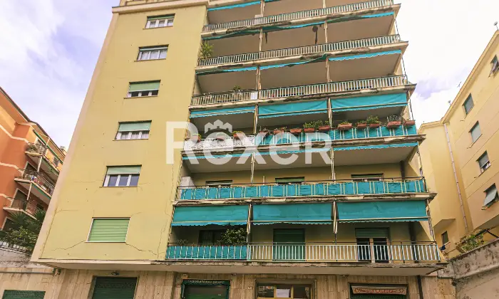 Rexer-Genova-Luminoso-appartamento-con-spazio-esterno-Altro