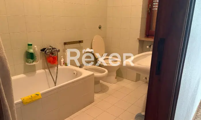 Rexer-Tagliacozzo-Spazioso-appartamento-Bagno