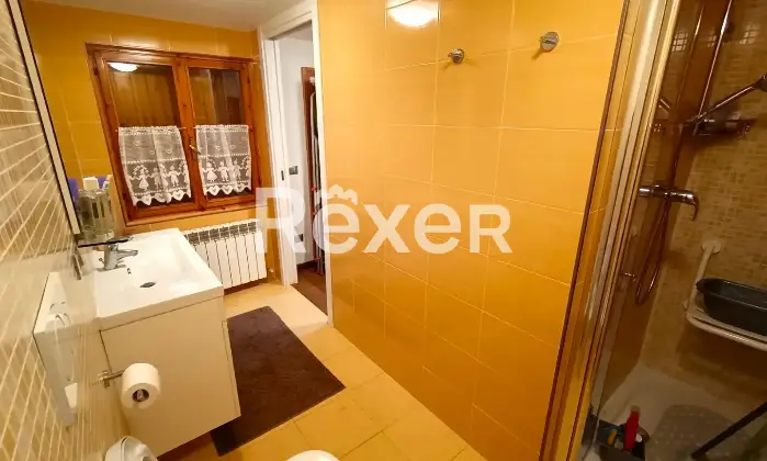 Rexer-Lodrino-Casa-indipendente-in-vendita-in-Via-Monte-Palo-a-Villa-Lodrino-Bagno