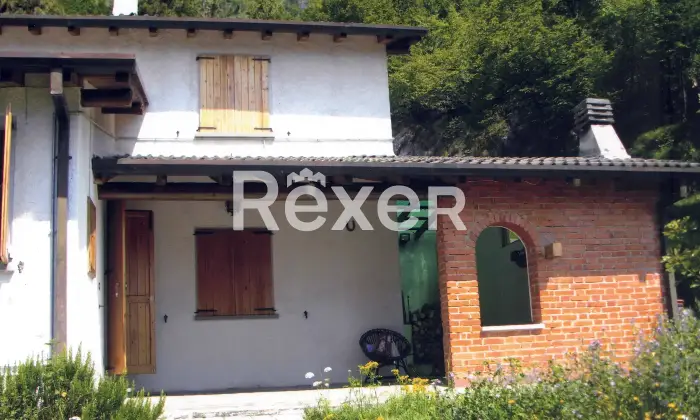 Rexer-Lodrino-Casa-indipendente-in-vendita-in-Via-Monte-Palo-a-Villa-Lodrino-Giardino
