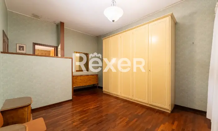 Rexer-Chignolo-Po-Villa-indipendente-di-ampia-metratura-con-giardino-di-mq-Altro
