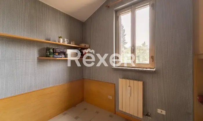 Rexer-Chignolo-Po-Villa-indipendente-di-ampia-metratura-con-giardino-di-mq-Altro