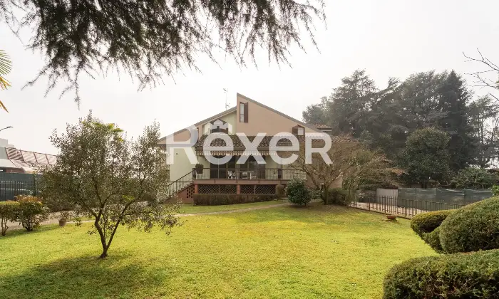 Rexer-Chignolo-Po-Villa-indipendente-di-ampia-metratura-con-giardino-di-mq-Altro