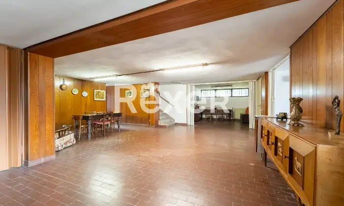 Rexer-Chignolo-Po-Villa-indipendente-di-ampia-metratura-con-giardino-di-mq-Altro