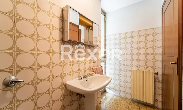 Rexer-Chignolo-Po-Villa-indipendente-di-ampia-metratura-con-giardino-di-mq-Altro
