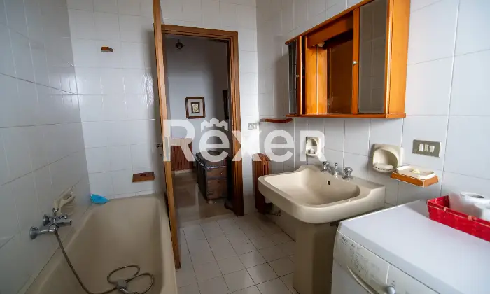 Rexer-Roccella-Ionica-Appartamento-con-ampio-con-terrazzo-e-cantina-in-zona-centrale-di-Roccella-Ionica-Altro