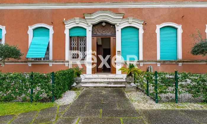Rexer-Venezia-Nuda-propriet-in-villino-depoca-nel-cuore-del-Lido-Altro