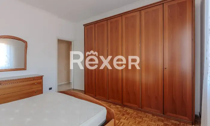 Rexer-Alzano-Lombardo-TRILOCALE-CON-BOX-E-CANTINA-Altro