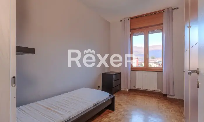 Rexer-Alzano-Lombardo-TRILOCALE-CON-BOX-E-CANTINA-Altro
