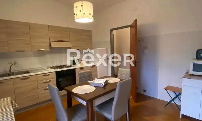 Rexer-Laureana-di-Borrello-Casa-singola-su-tre-livelli-in-vendita-in-via-Trieste-a-Laureana-di-Borrello-Altro