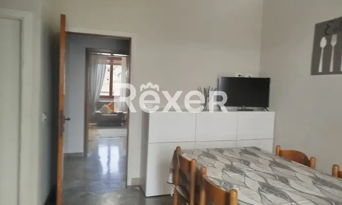 Rexer-Casole-dElsa-Vivere-le-colline-toscane-ultimo-piano-con-vista-balcone-e-garage-Altro
