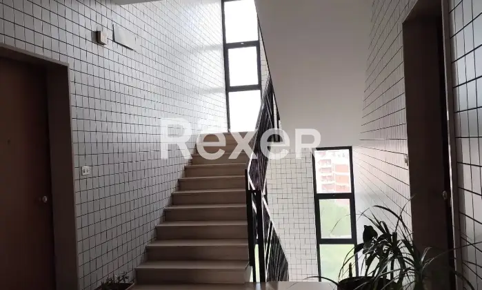 Rexer-Foggia-Trilocale-al-sesto-piano-con-ascensore-balconi-e-ripostiglio-Altro