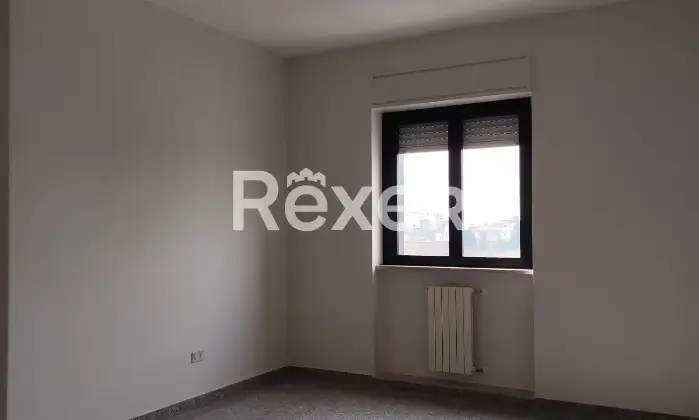 Rexer-Foggia-Trilocale-al-sesto-piano-con-ascensore-balconi-e-ripostiglio-Altro