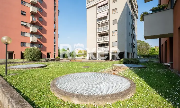 Rexer-Milano-ATTICO-SU-DUE-LIVELLI-CON-TERRAZZO-DI-MQ-CANTINA-E-BOX-Altro