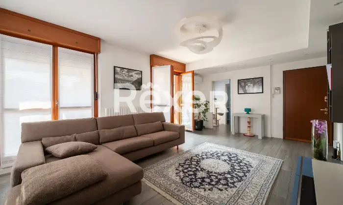 Rexer-Milano-ATTICO-SU-DUE-LIVELLI-CON-TERRAZZO-DI-MQ-CANTINA-E-BOX-Altro