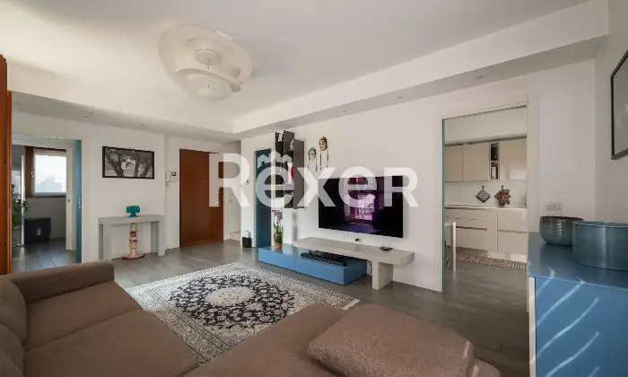 Rexer-Milano-ATTICO-SU-DUE-LIVELLI-CON-TERRAZZO-DI-MQ-CANTINA-E-BOX-Altro