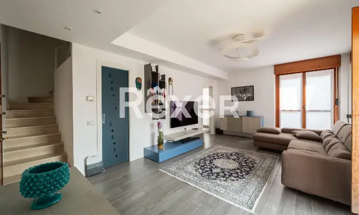 Rexer-Milano-ATTICO-SU-DUE-LIVELLI-CON-TERRAZZO-DI-MQ-CANTINA-E-BOX-Altro