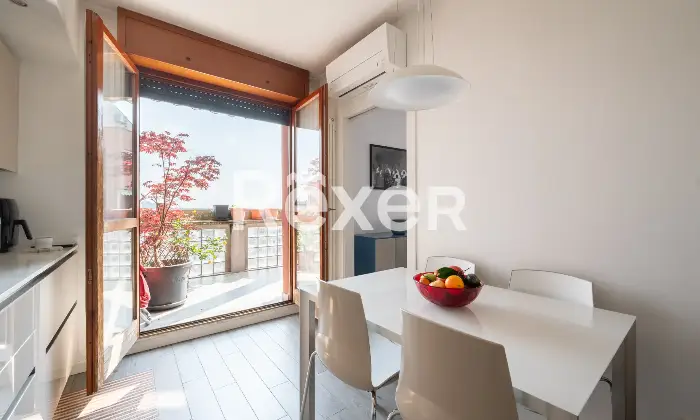 Rexer-Milano-ATTICO-SU-DUE-LIVELLI-CON-TERRAZZO-DI-MQ-CANTINA-E-BOX-Altro