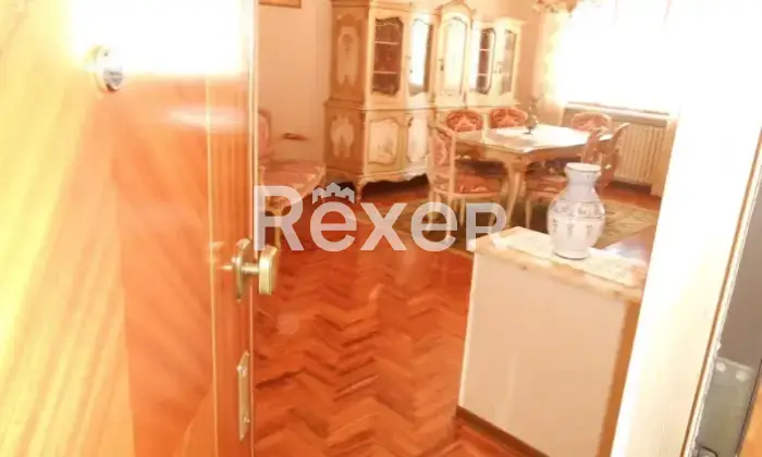 Rexer-None-Appartamento-su-due-piani-in-vendita-in-Via-Beccaria-a-None-Altro