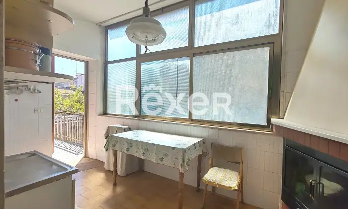 Rexer-Bitonto-Intera-palazzina-indipendente-terracielo-con-due-appartamenti-giardino-terrazzi-e-garage-Altro