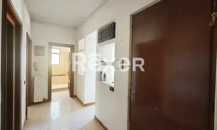 Rexer-Bitonto-Intera-palazzina-indipendente-terracielo-con-due-appartamenti-giardino-terrazzi-e-garage-Altro