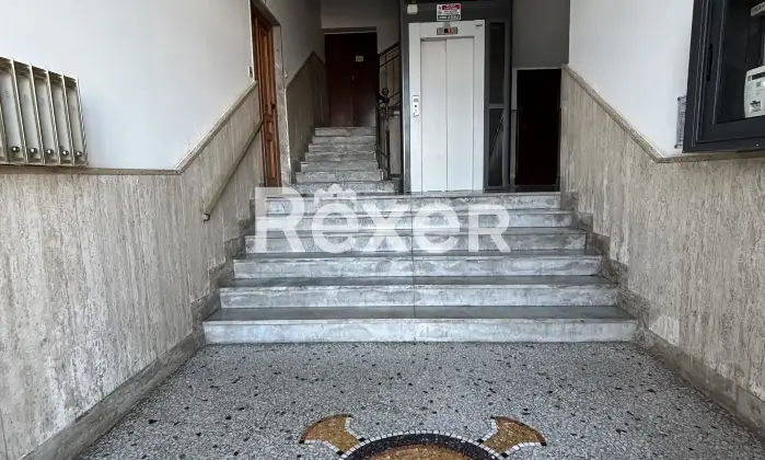 Rexer-Savona-Ampia-metratura-con-vista-panoramica-in-stabile-depoca-Altro