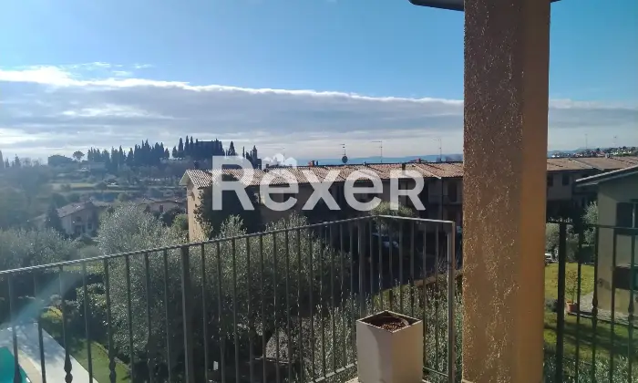 Rexer-Toscolano-Maderno-TRILOCALE-CON-LOGGIA-VISTA-LAGO-E-PISCINA-Altro