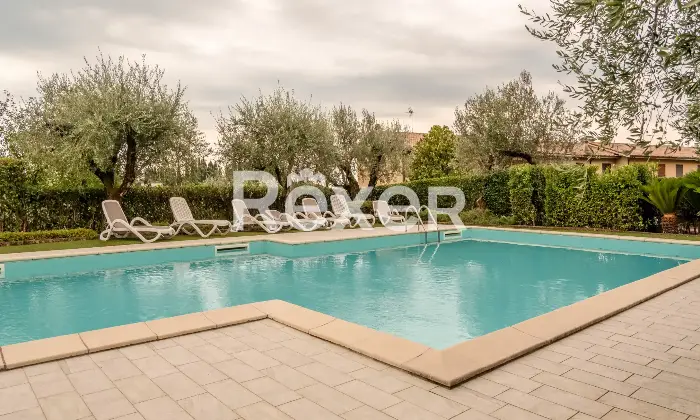 Rexer-Toscolano-Maderno-TRILOCALE-CON-LOGGIA-VISTA-LAGO-E-PISCINA-Altro