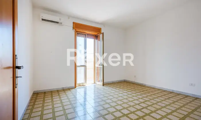 Rexer-Gallipoli-Appartamento-al-primo-piano-con-veranda-e-terrazzo-abitabile-con-scorci-vista-mare-Altro