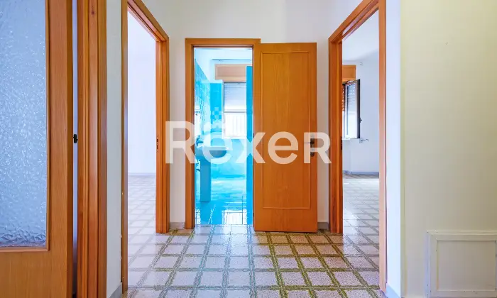 Rexer-Gallipoli-Appartamento-al-primo-piano-con-veranda-e-terrazzo-abitabile-con-scorci-vista-mare-Altro